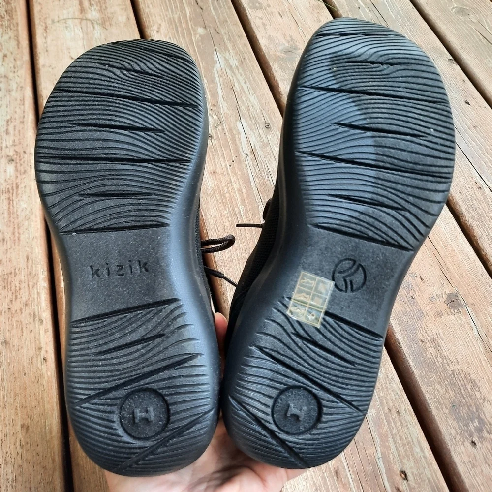 NIB Kizik Madrid Eco-Knit Hands-Free Shoes Blackout Unisex Men 6.5/Women 8